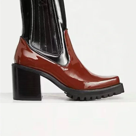 NIB JEFFREY CAMPBELL PATENT SABINE CHELSEA MOTO BOOTS - Picture 2 of 10